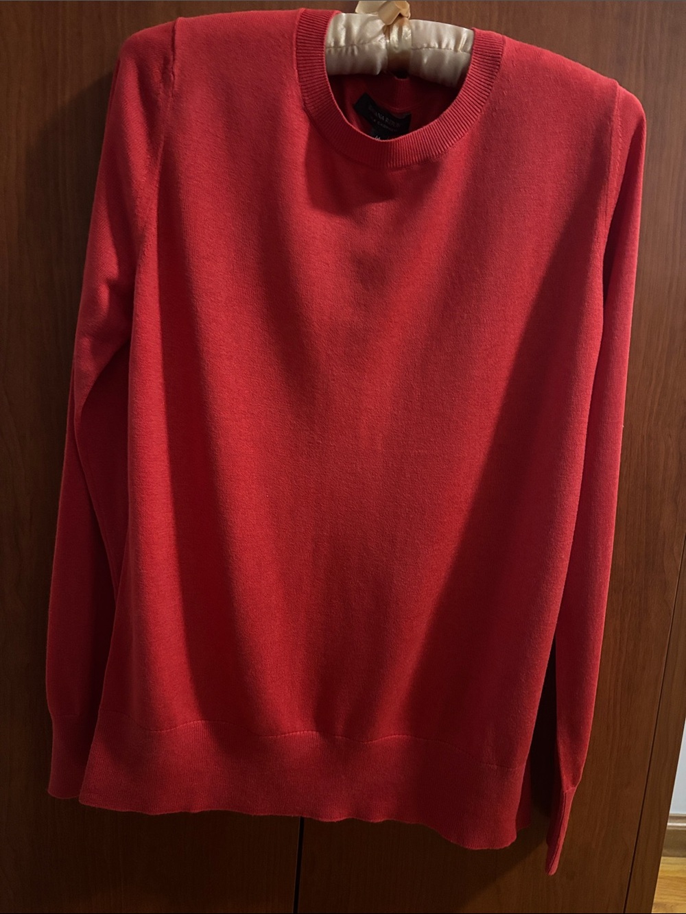 Banana Republic Women’s Bright Red Silk Cashmere Crewneck Sweater